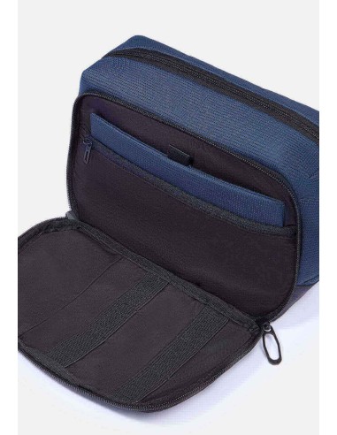 Beauty Case Uomo Piquadro sostenibile e compatto