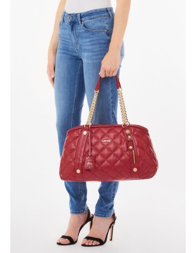 Borsa a Mano  Trapuntata – Eleganza e Capienza