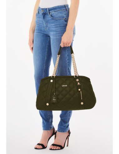 Borsa a Mano  Trapuntata – Eleganza e Capienza