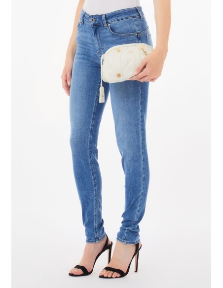 Borsa a Tracolla Matelassé – Eleganza Compatta