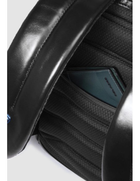 Zaino piccolo porta PC 14" in pelle – Piquadro Blue Square