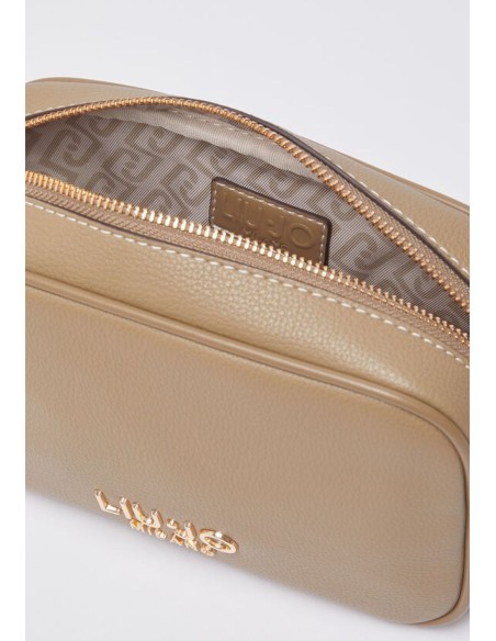 Borsa a tracolla piccola con borchie.