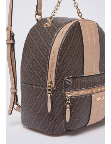 Zaino donna macro bottalato con dettaglio chain