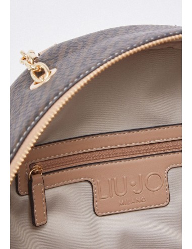 Zaino donna macro bottalato con dettaglio chain